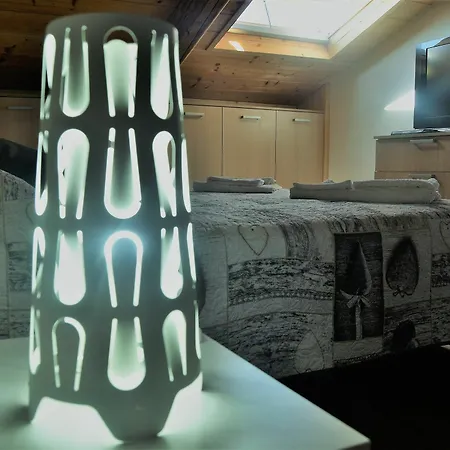 I Re Di فندق نابولي